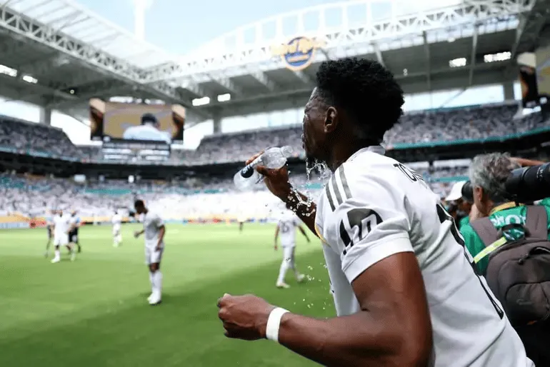 九游体育官网-TA独家：FIFA允许世界杯补水时间插播广告，限制时长2分10秒